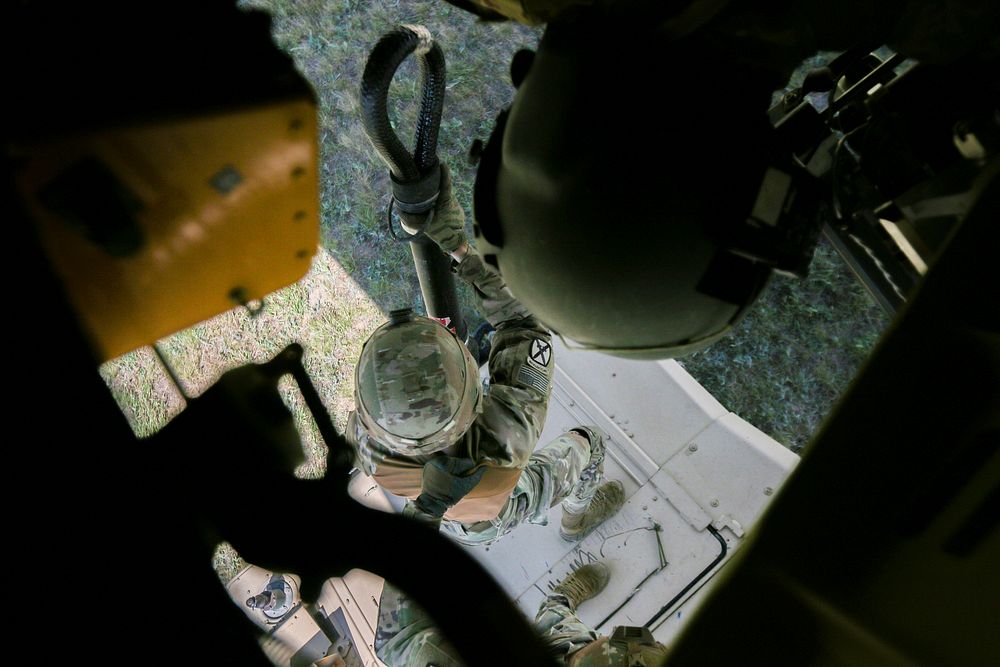 U.S. Army Soldiers assigned to the 10th Mountain Division (LI) perform sling load operations on Fort Drum, NY June 8, 2021.