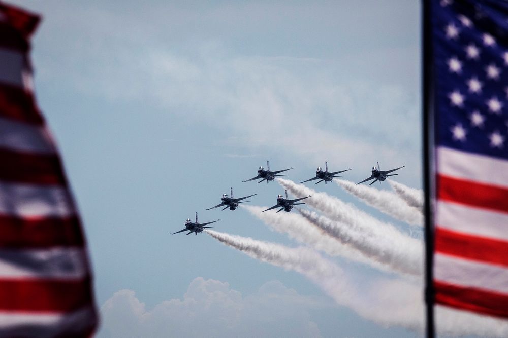 U.S. Air Force F-16 Fighting Falcons with the Thunderbirds perform during the 2021 Atlantic City Airshow at Atlantic City…