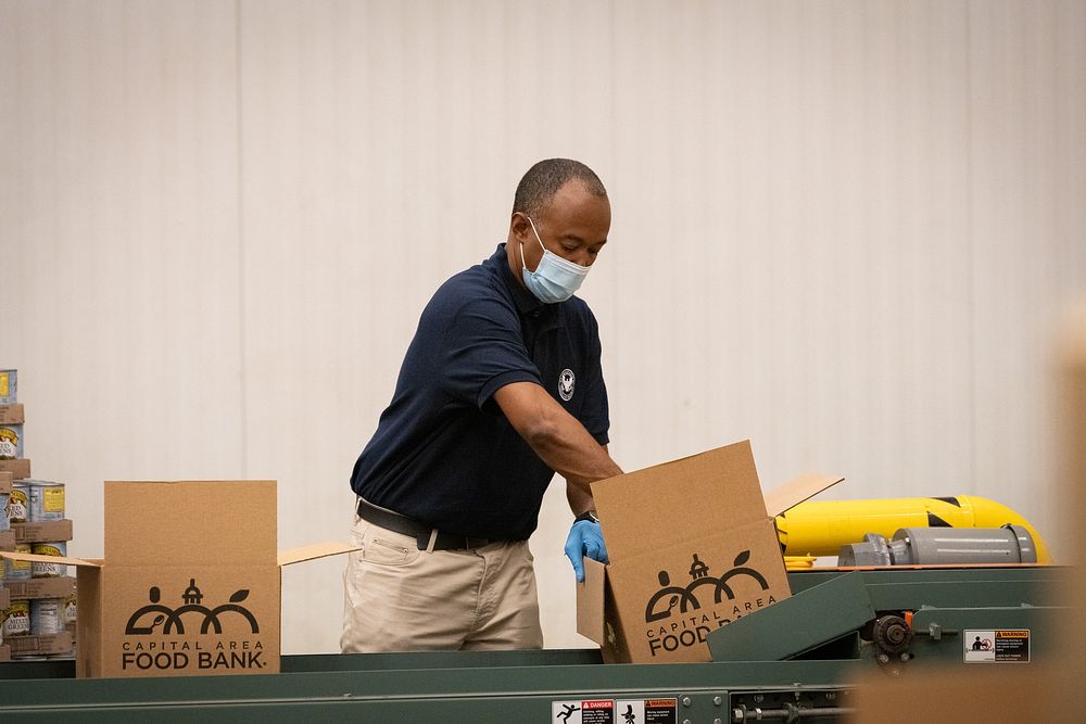 DHS Secretary Alejandro Mayorkas Volunteers at Capital Area Food BankWASHINGTON (November 23, 2022) Homeland Security…