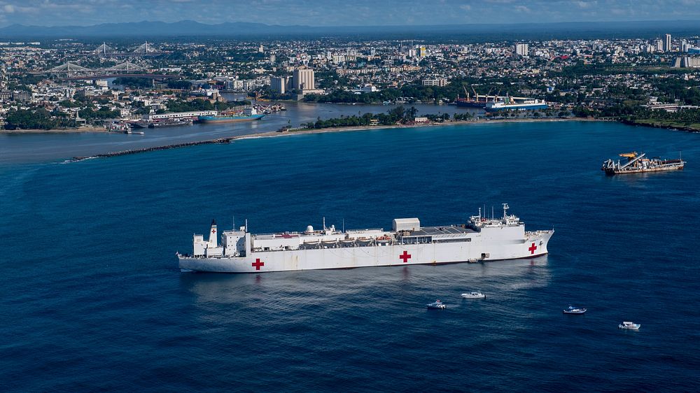 USNS COMFORT ARRIVES IN DOMINICAN REPUBLIC FOR CONTINUING PROMISE 221127-N-DF135-1022221127-N-DF135-1022 SANTO DOMINGO…