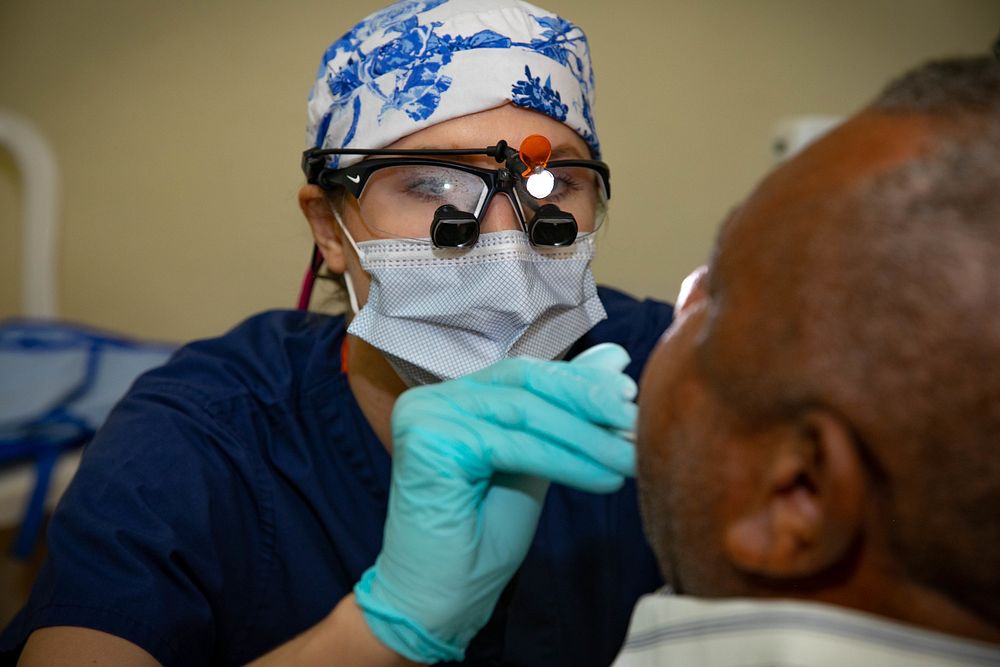 USNS Comfort Provides Medical and Dental Care to the Santo Domingo Community 221202-N-YD864-1009SANTO DOMINGO, Dominican…