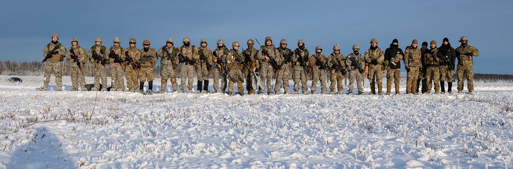 Alaska Army National Guard aviators support UAA Army ROTC field training exerciseUniversity of Alaska Army ROTC cadets pause…
