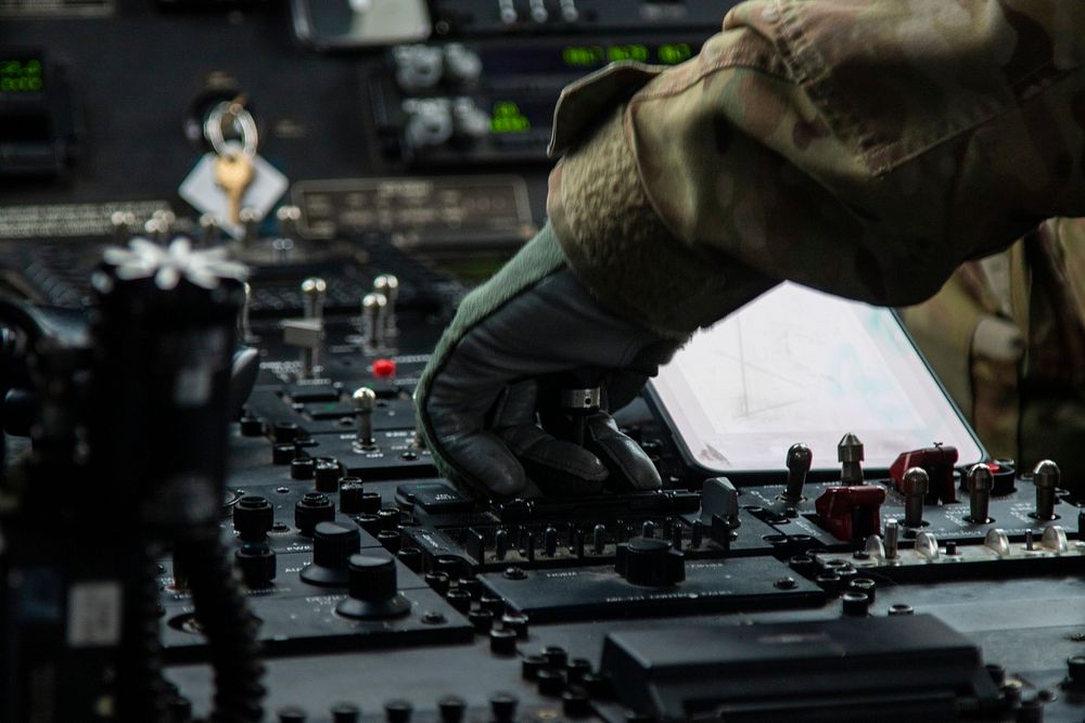 Soldiers conduct flight for winterization training. 