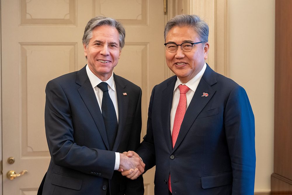 Secretary Blinken Meets With Republic of Korea Foreign Minister Park JinSecretary of State Antony J. Blinken shakes hands…