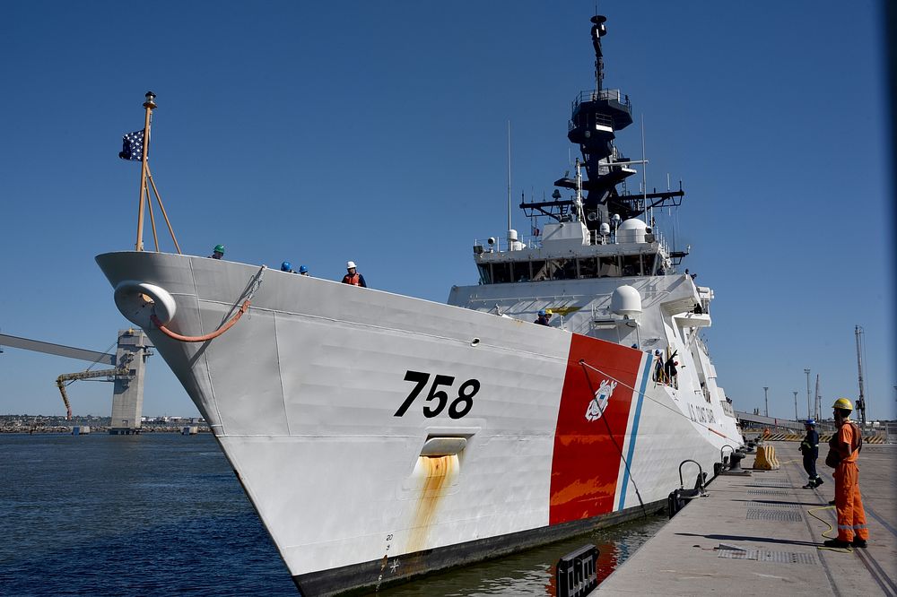 El USCGC Stone de la Guardia Costera de EE.UU. lleg&oacute; al Puerto de MontevideoStone est&aacute; llevando a cabo un…
