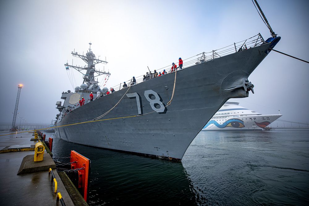 The Arleigh Burke-class guided-missile destroyer USS Porter (DDG 78) arrives in Tallinn, Estonia, March 20, 2023 for a…
