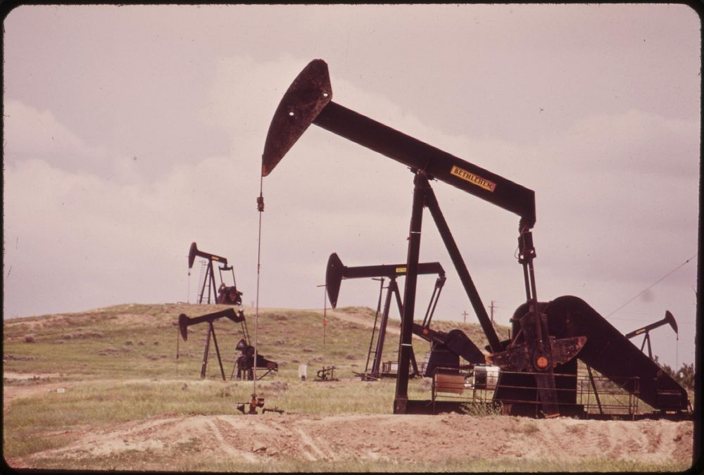 Oil wells near Teapot Dome, Wyoming, 06/1973. Photographer: Norton, Boyd. Original public domain image from Flickr