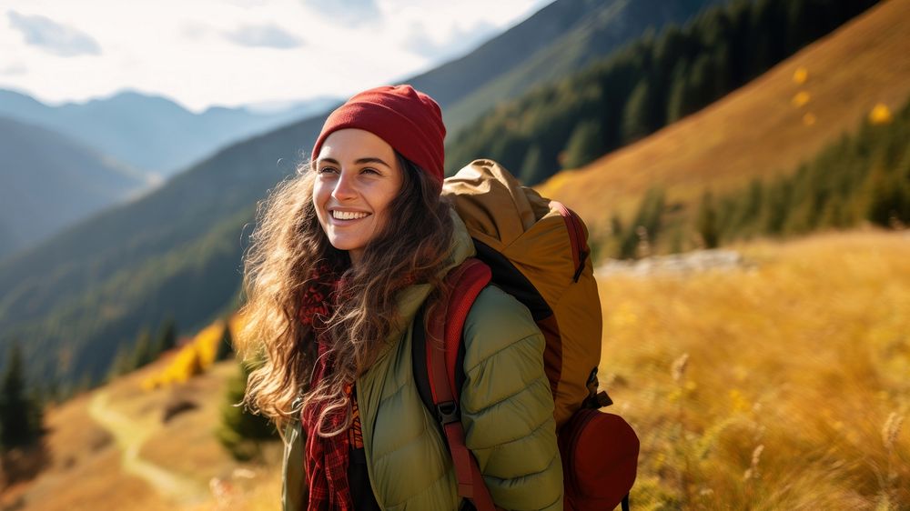 Photo happy smiling woman hiking | Free Photo - rawpixel