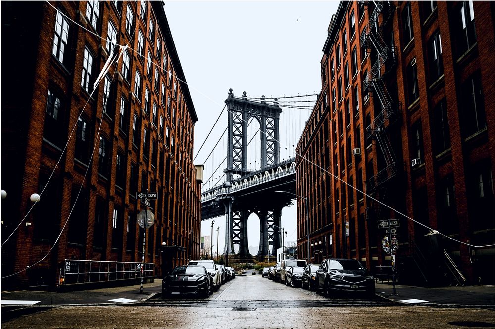 Brooklyn bridge, cracked glass effect
