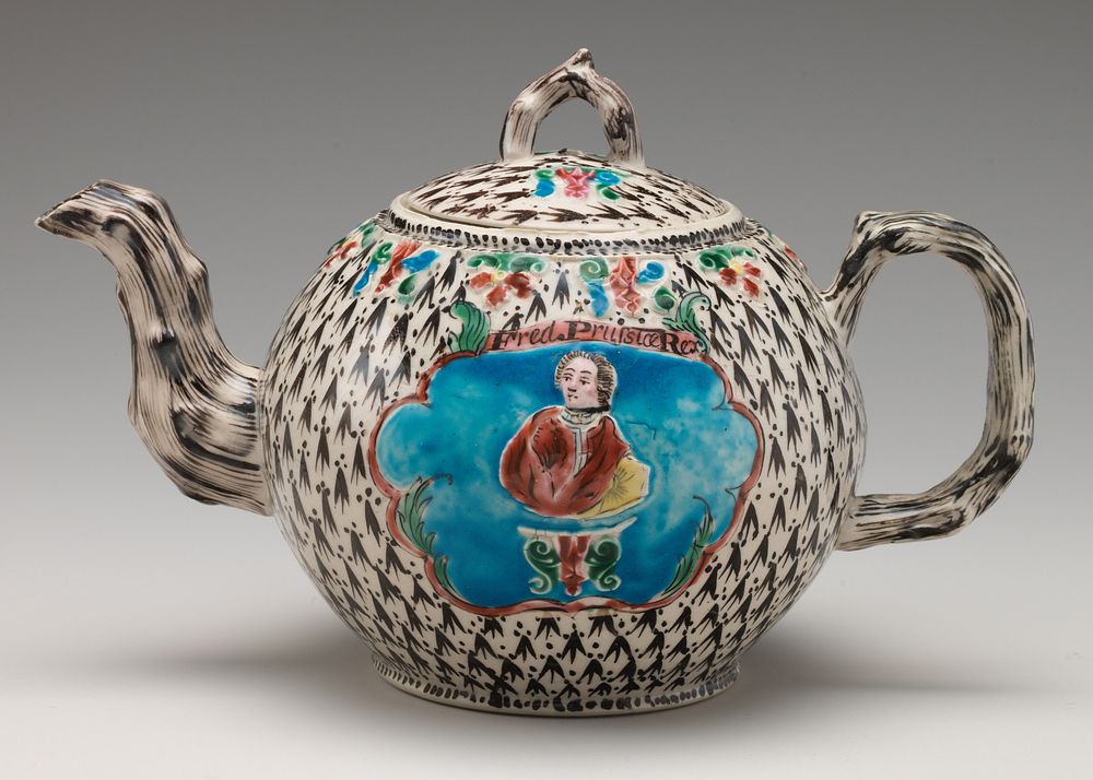 Teapot with portrait of Frederick the Great of Prussia (1712-1786)