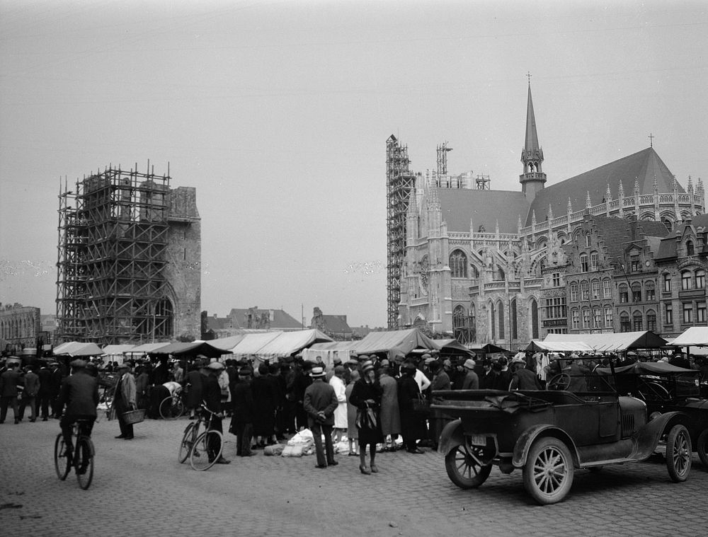 Market Square, Leper, Belgium (1929).