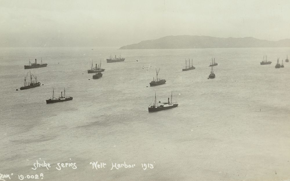 Strike scenes, Wellington Harbour, 1913.  From the album: Wellington waterfront strike, 1913 (1913) by Zak Joseph Zachariah.