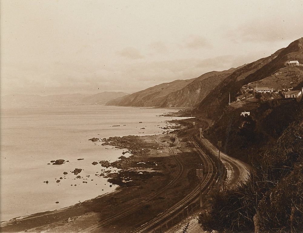 'Between Petone & Ngauranga' (circa 1903).