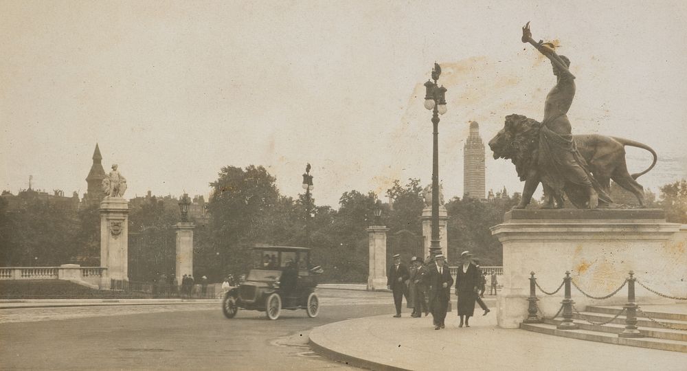 In front of Buckingham Palace. From: World War I photograph album (1919) by Herbert Green.