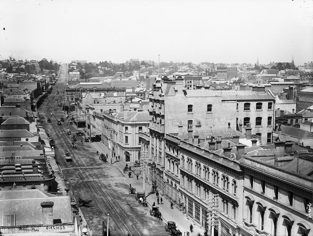 Auckland in the early days - Queen Street (1869-1900) by Pulman and Son.