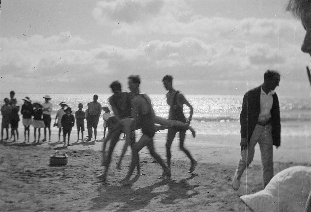 Surf lifesaving drill, Kapiti (1920s to 1930s) by Roland Searle.
