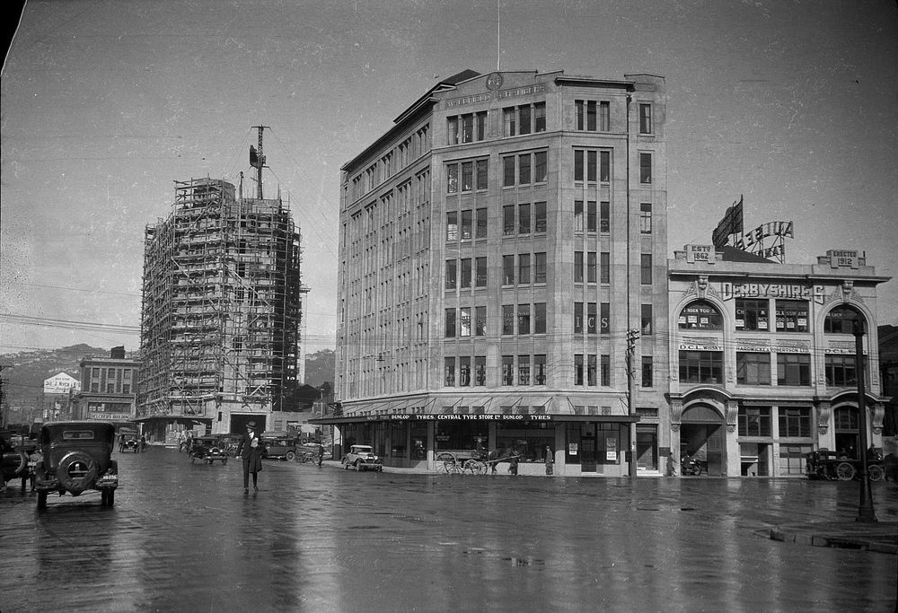 Taranaki Street, Wellington (1920s to 1930s) by Roland Searle.