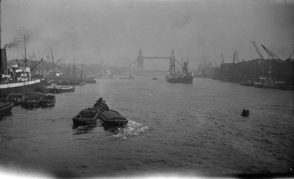 [Thames River]. (1920s to 1930s) by Roland Searle.