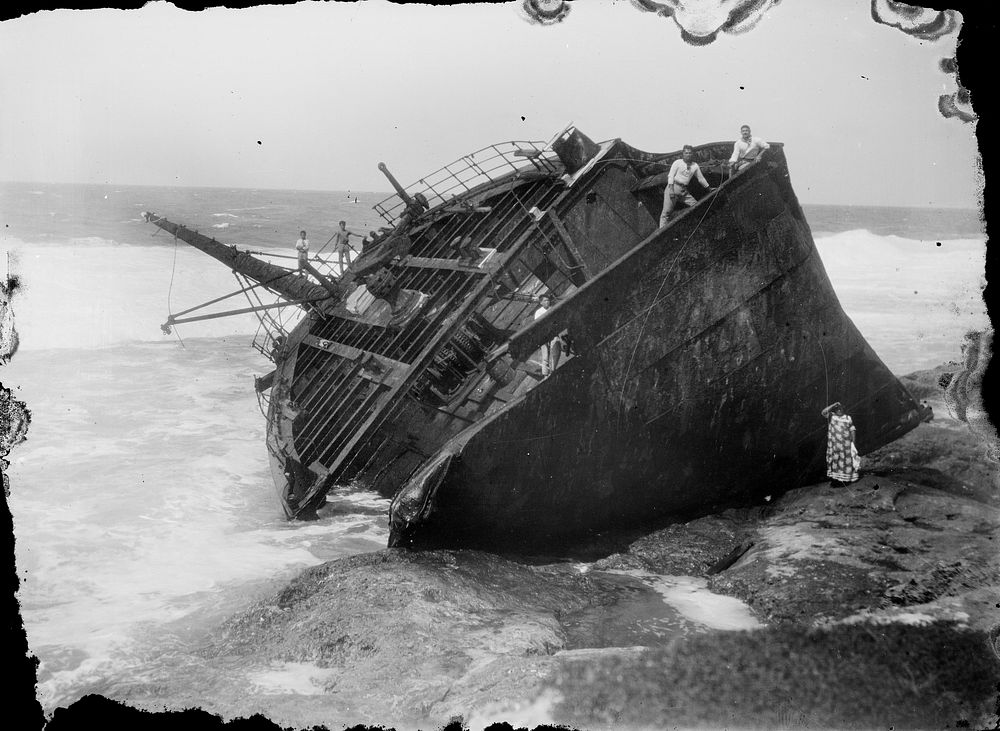 Mangaia Island shipwreck by George Crummer.