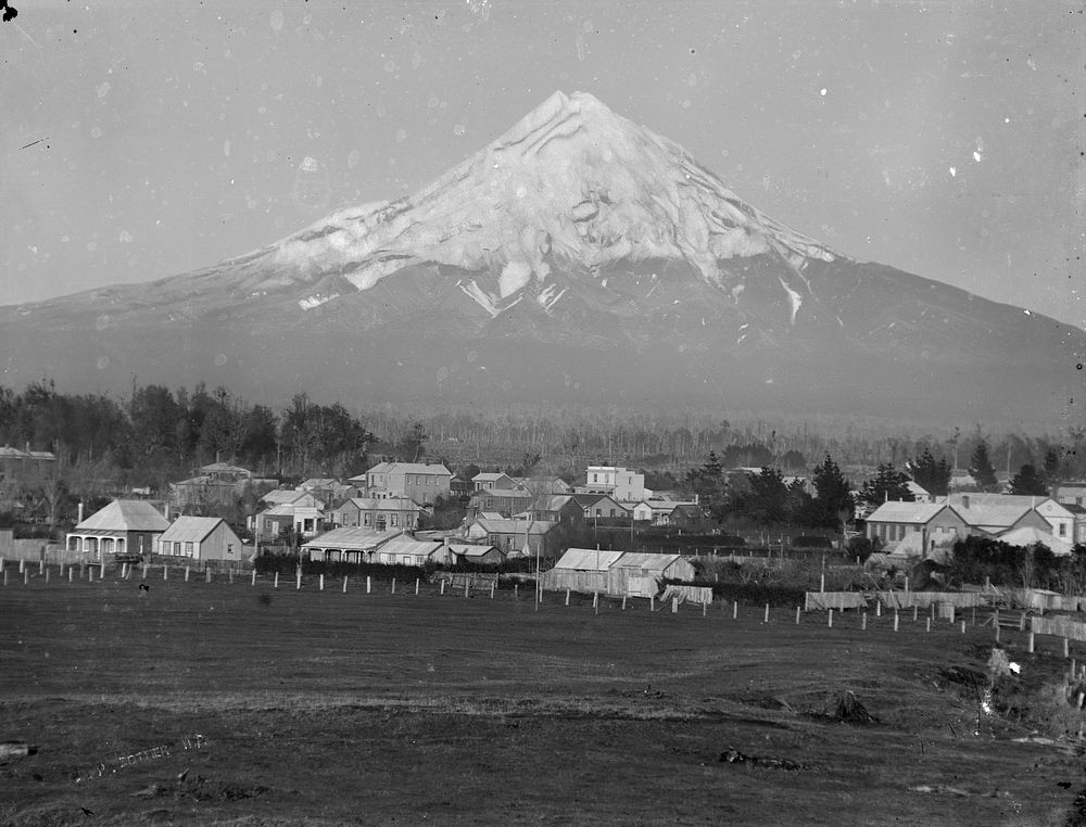 Mount Egmont (Taranaki) from Inglewood (circa 1880) by Charles Percy Cottier.