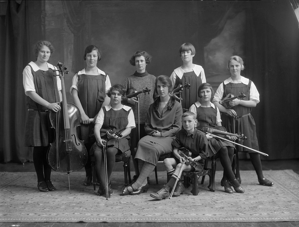 New Plymouth Girls High School Orchestra (1926).
