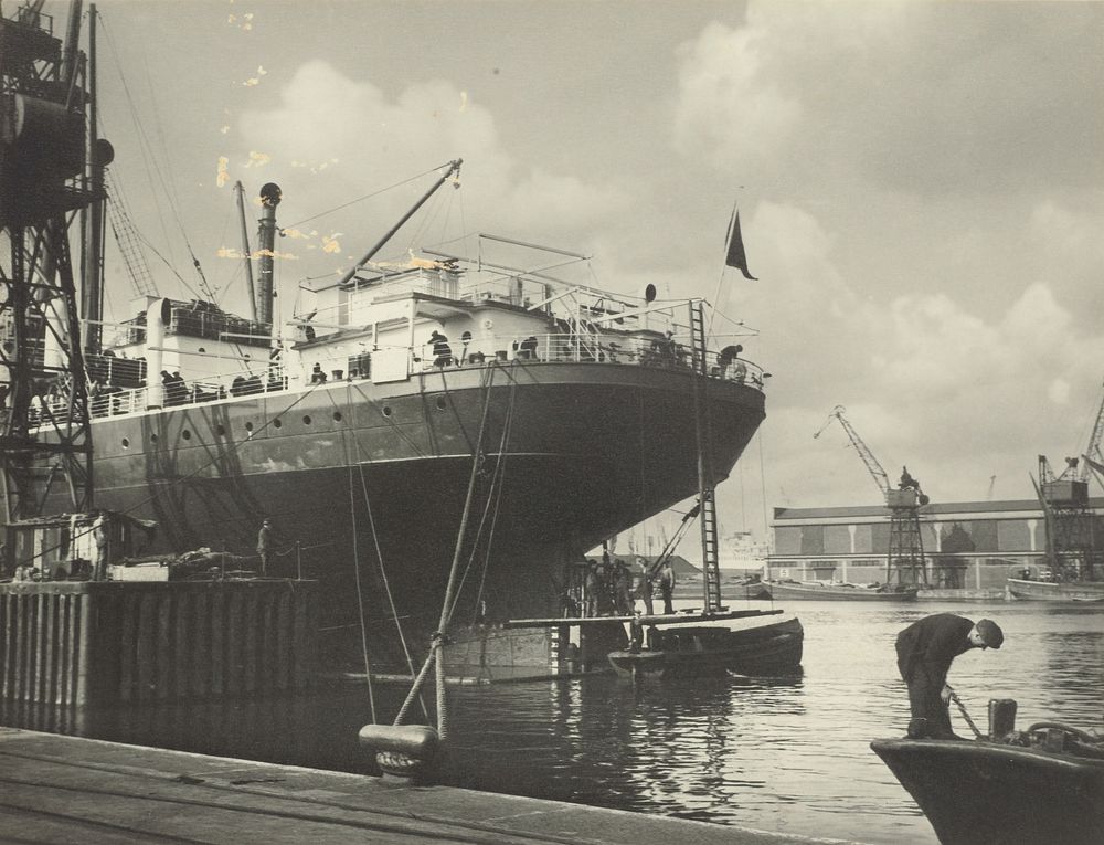 Ship at wharf (circa 1935-1939) by Marion Queenie Kirker.