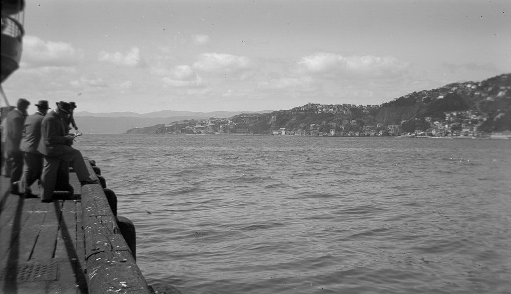 Panorama of Mt Victoria tc from Queen's wharf (10 March 1950) by Leslie Adkin.