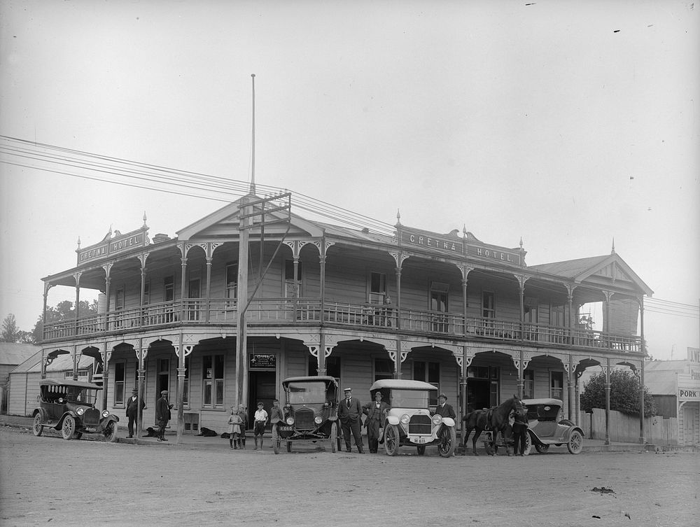 Gretna Hotel, Taihape (circa 1900).