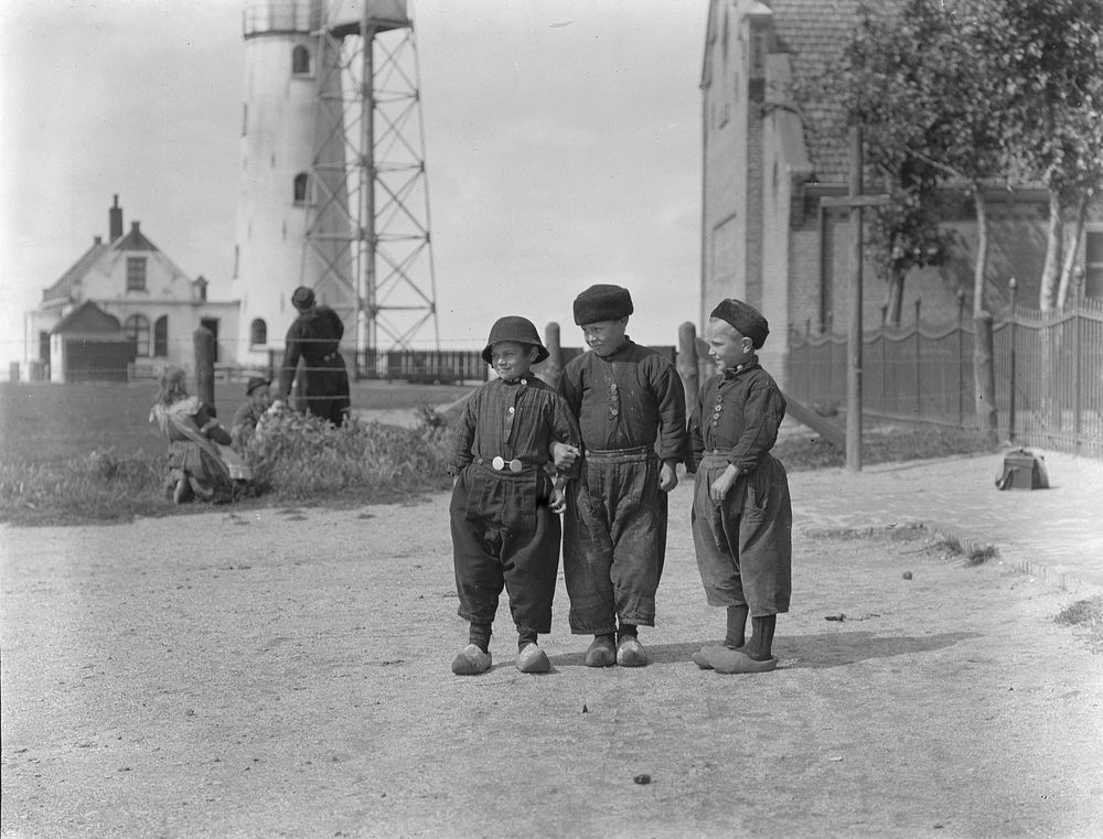 Three boys, the Netherlands (1906-1917) by George Crombie.