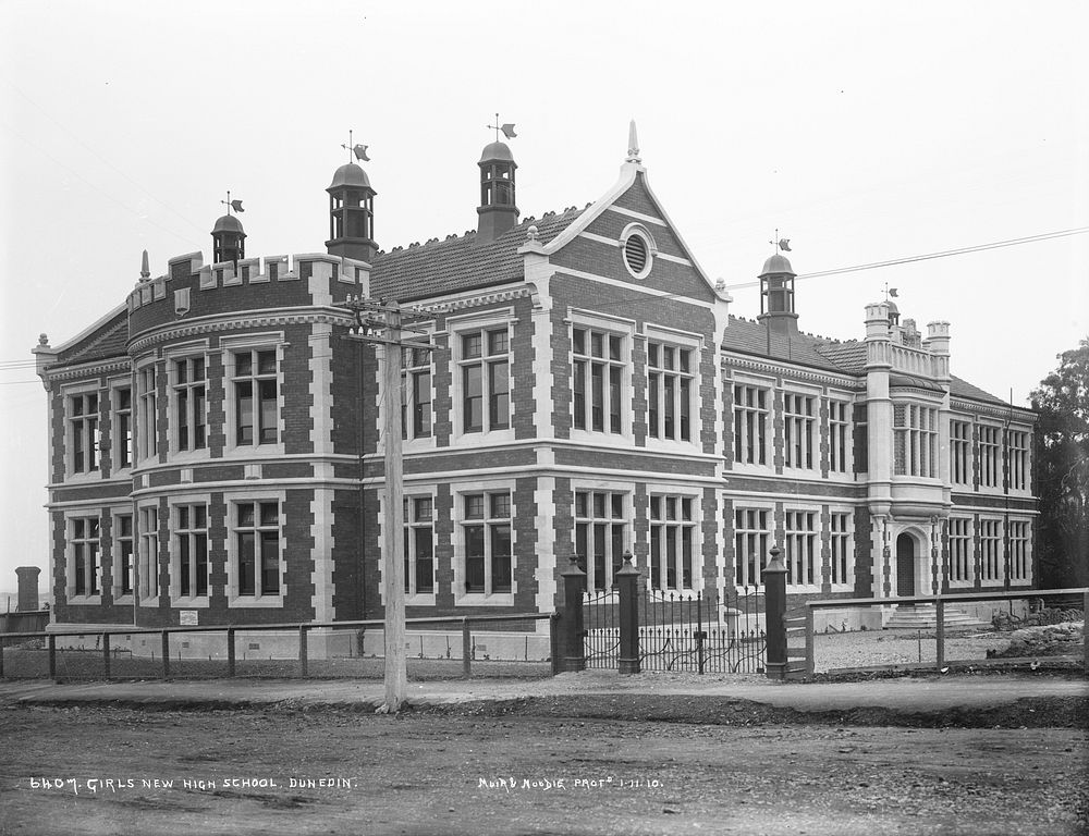 Girls New High School, Dunedin (circa 1910) by Muir and Moodie.