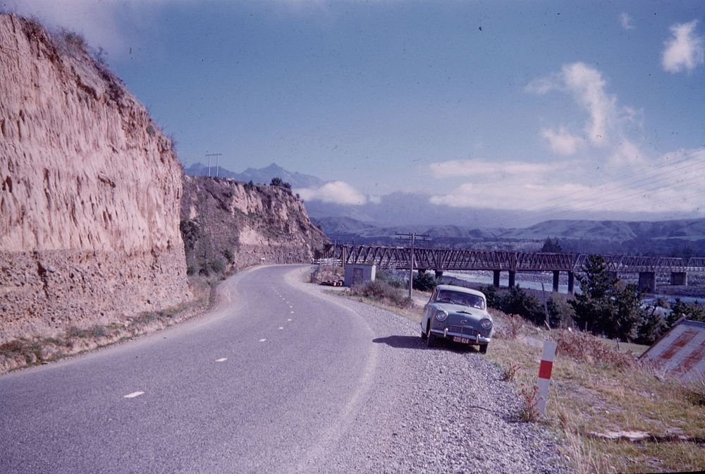 Bridge over Clarence River looking back from right bank ... (24 March 1959-13 April 1959) by Leslie Adkin.