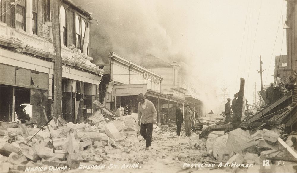 Napier Earthquake - Emerson Street afire (circa 1931) by Arthur Hurst.