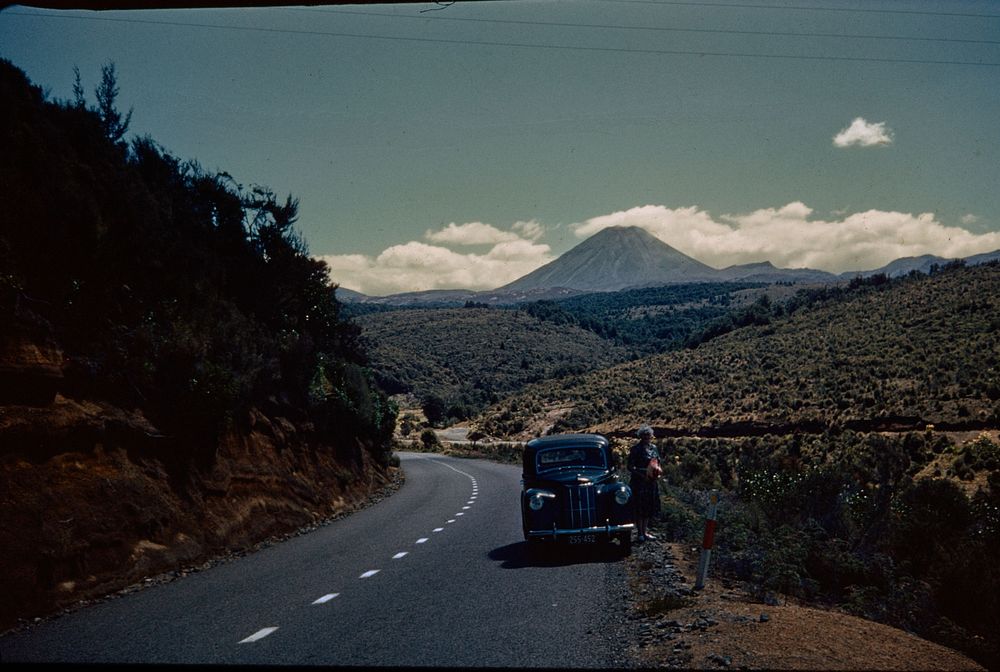 Ngauruhoe from the valley of the Oturere stream (Desert Road) (08 February 1960) by Leslie Adkin.