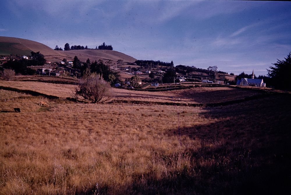 The picturesque hill village of Herbert, 12 miles south of Oamaru ... (24 March 1959-13 April1959) by Leslie Adkin.