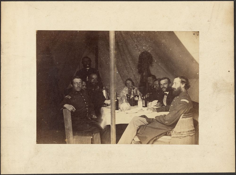 Union soldiers around table