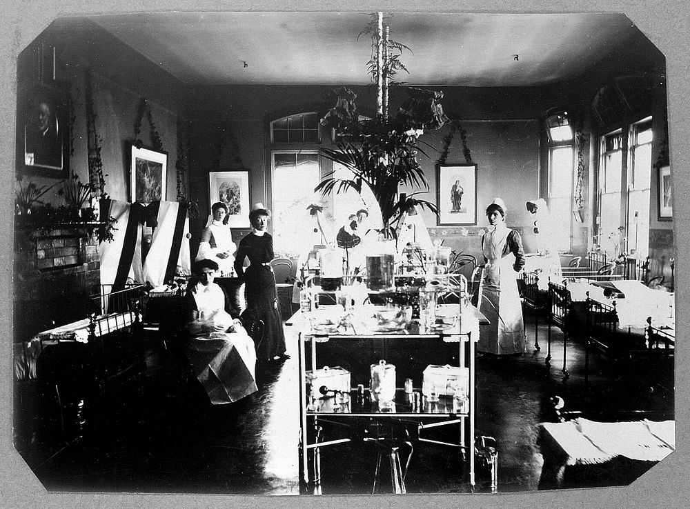 St Mary's Hospital, Plaistow: main ward. Photograph, 1904.