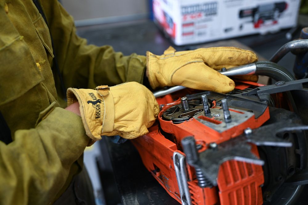 Taos, New Mexico. Wildland firefighters Free Photo rawpixel
