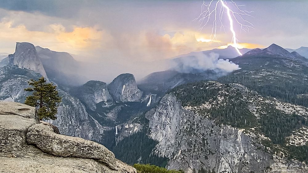 Lightning strike, wildfire, Yosemite National Park. Original public domain image from Flickr