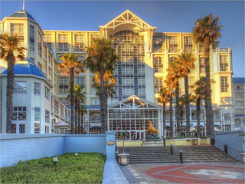 Table Bay Hotel 