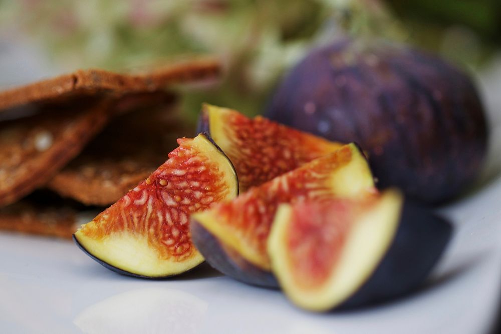 Free fig image, public domain fruit CC0 photo.