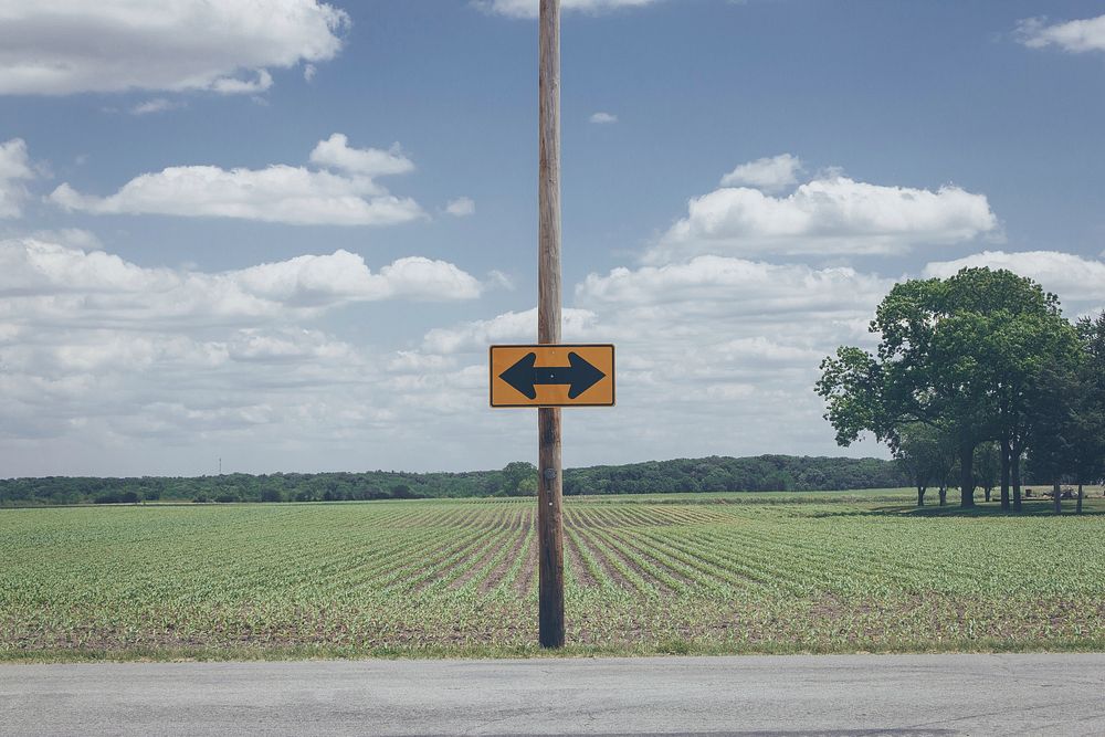 Free sign arrows farm image, public domain CC0 photo.