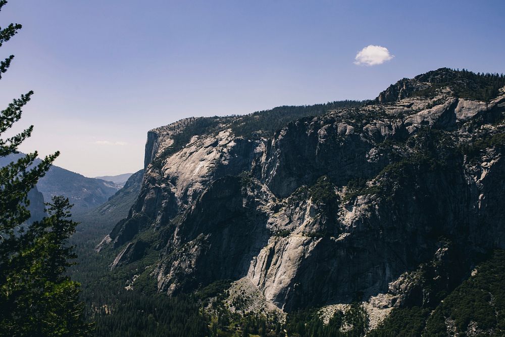 Free Sierra Nevada mountains in Yosemite image, public domain nature CC0 image.