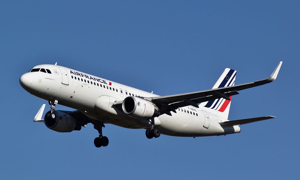 AirFrance A320 F-HEPG, location unknown, 16/02/2016. 