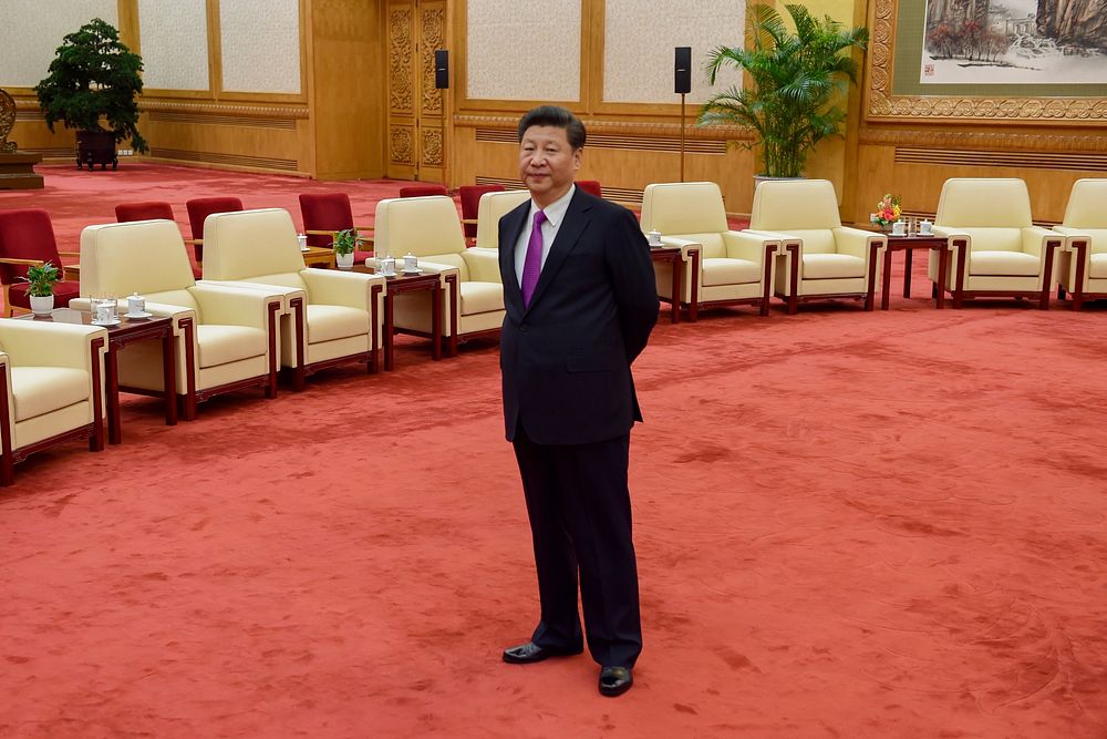 Chinese President Xi Awaits the Arrival of Secretaries Kerry and Lew for Their Bilateral Meeting Amid the U.S.-China…