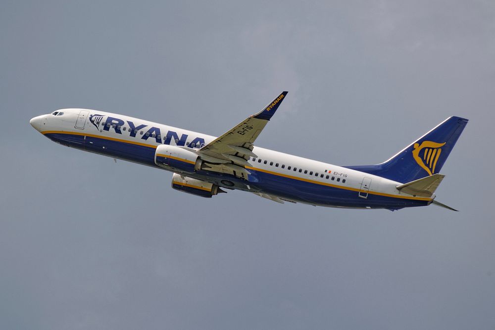 Ryanair EI-FIG Boeing 737, location unknown, 7/06/2018. 