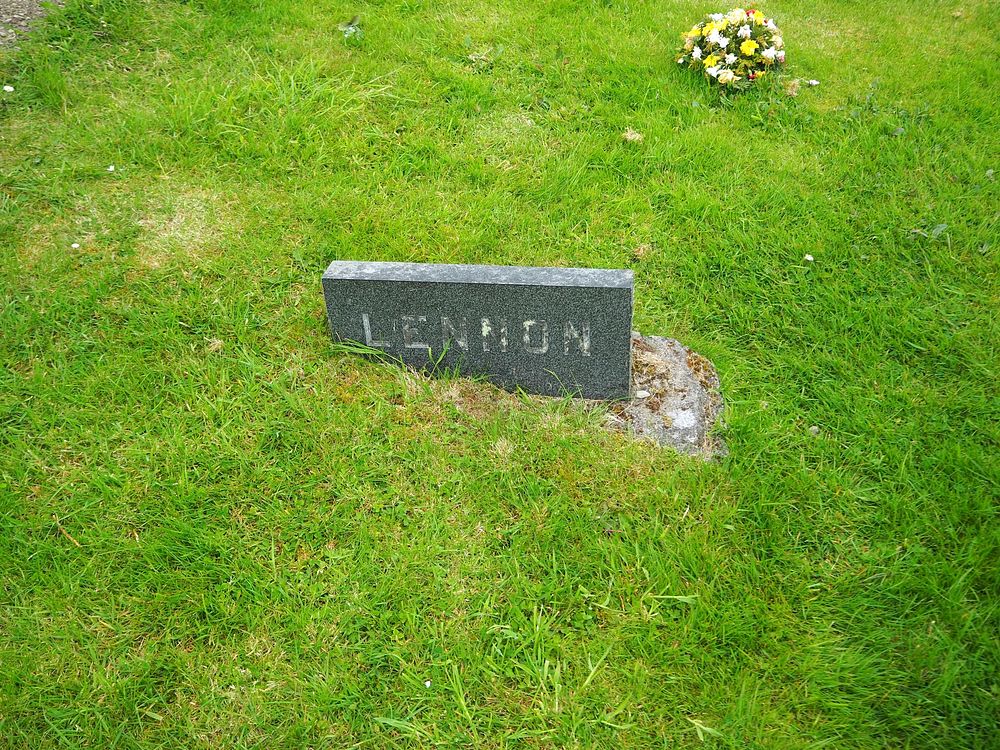 Stone sign on grass. Free public domain CC0 photo