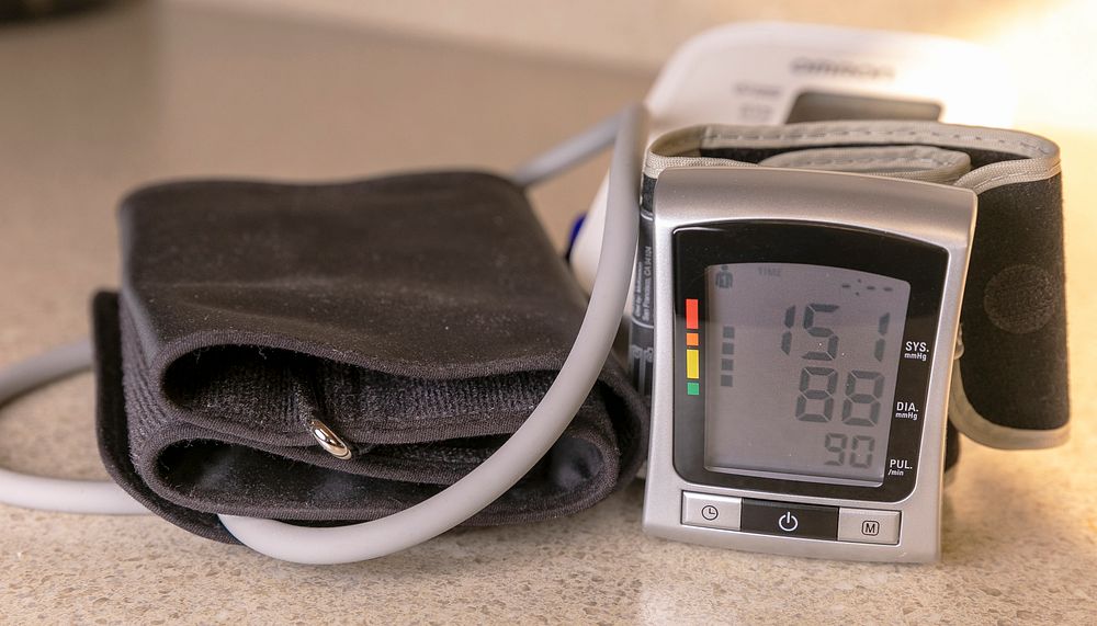 Blood pressure, healthcare photo. Free public domain CC0 image.