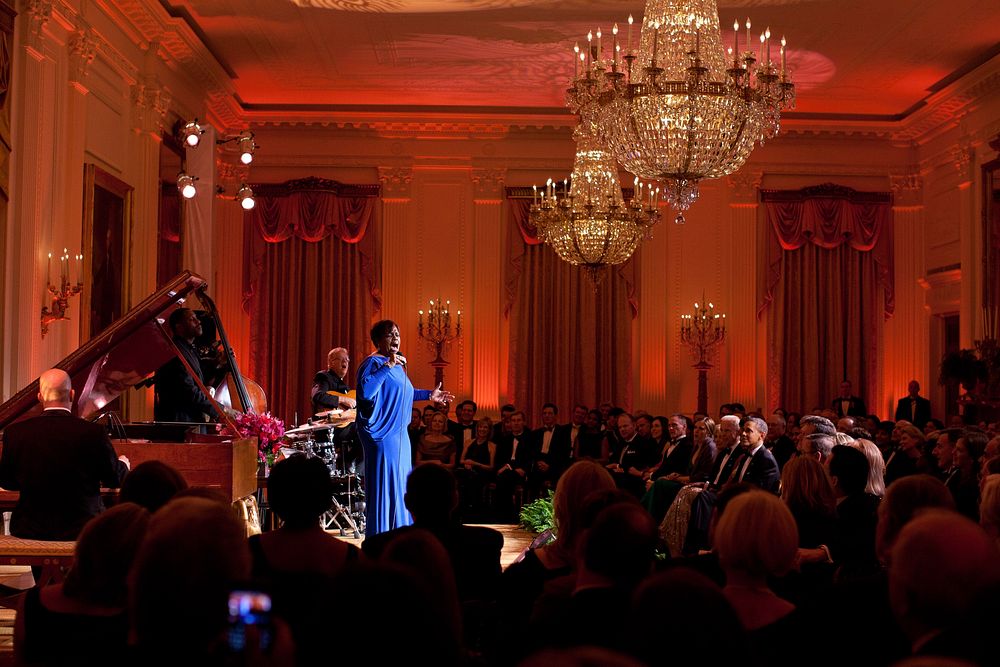 Dianne Reeves performs in the East Room of the White House during the National Governors Association Dinner, Sunday, Feb.…