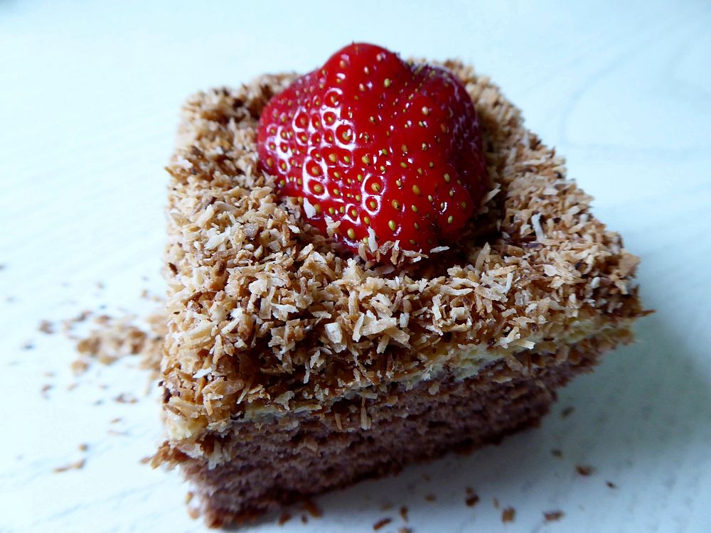 Coconut cake with strawberry. Free public domain CC0 photo.