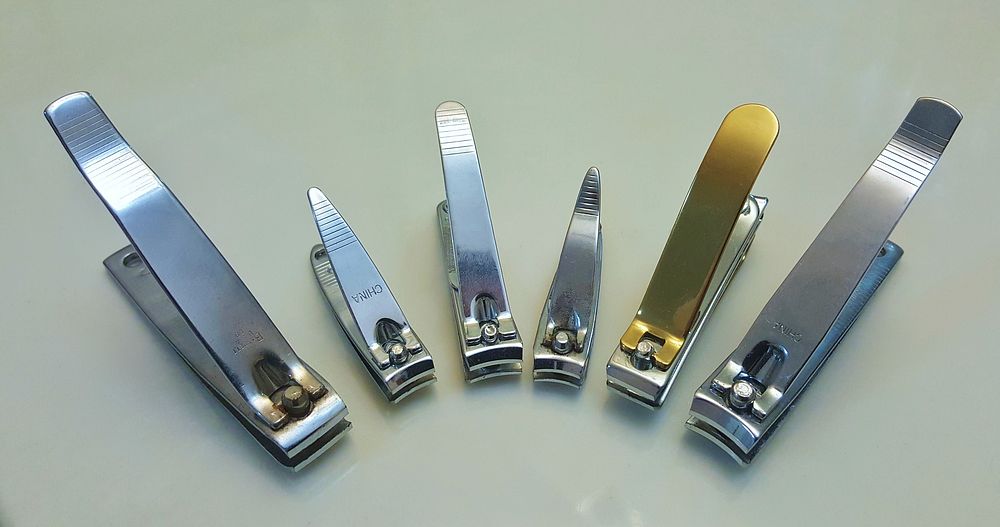 Nail clippers for manicure. Free public domain CC0 photo.